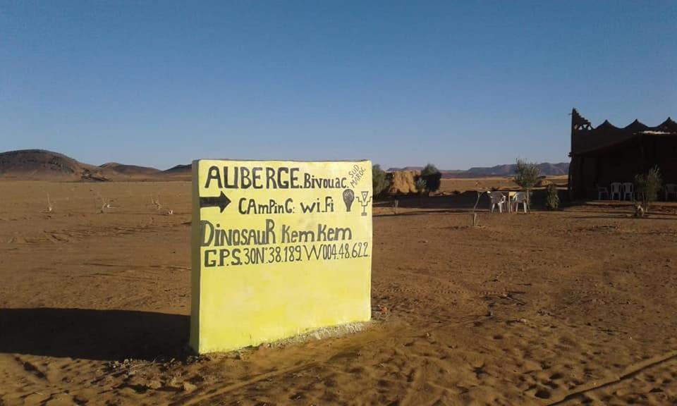 Hotel Auberge Dinosaur Kem Kem Tafraoute Sidi Ali Zewnętrze zdjęcie