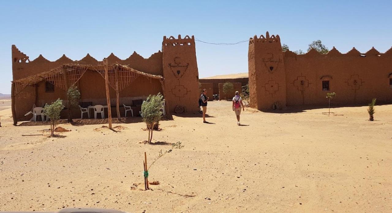 Hotel Auberge Dinosaur Kem Kem Tafraoute Sidi Ali Zewnętrze zdjęcie