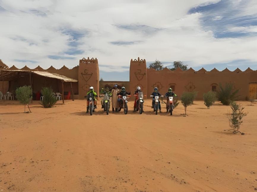 Hotel Auberge Dinosaur Kem Kem Tafraoute Sidi Ali Zewnętrze zdjęcie