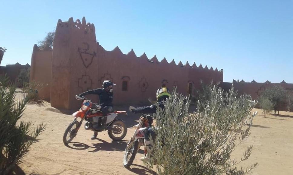 Hotel Auberge Dinosaur Kem Kem Tafraoute Sidi Ali Zewnętrze zdjęcie